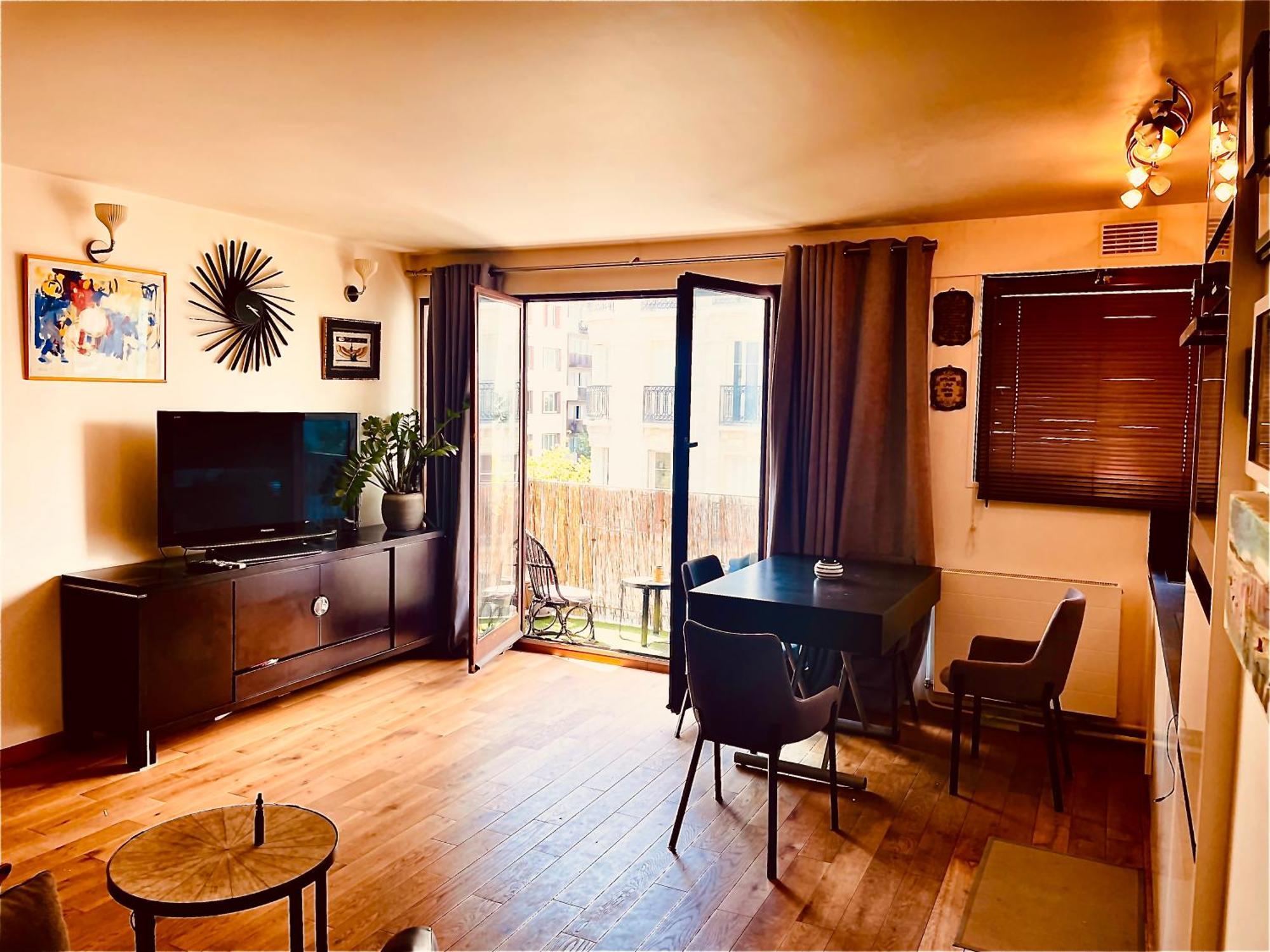 Jolie 2 Pieces Avec Balcon 15 Eme Appartement Parijs